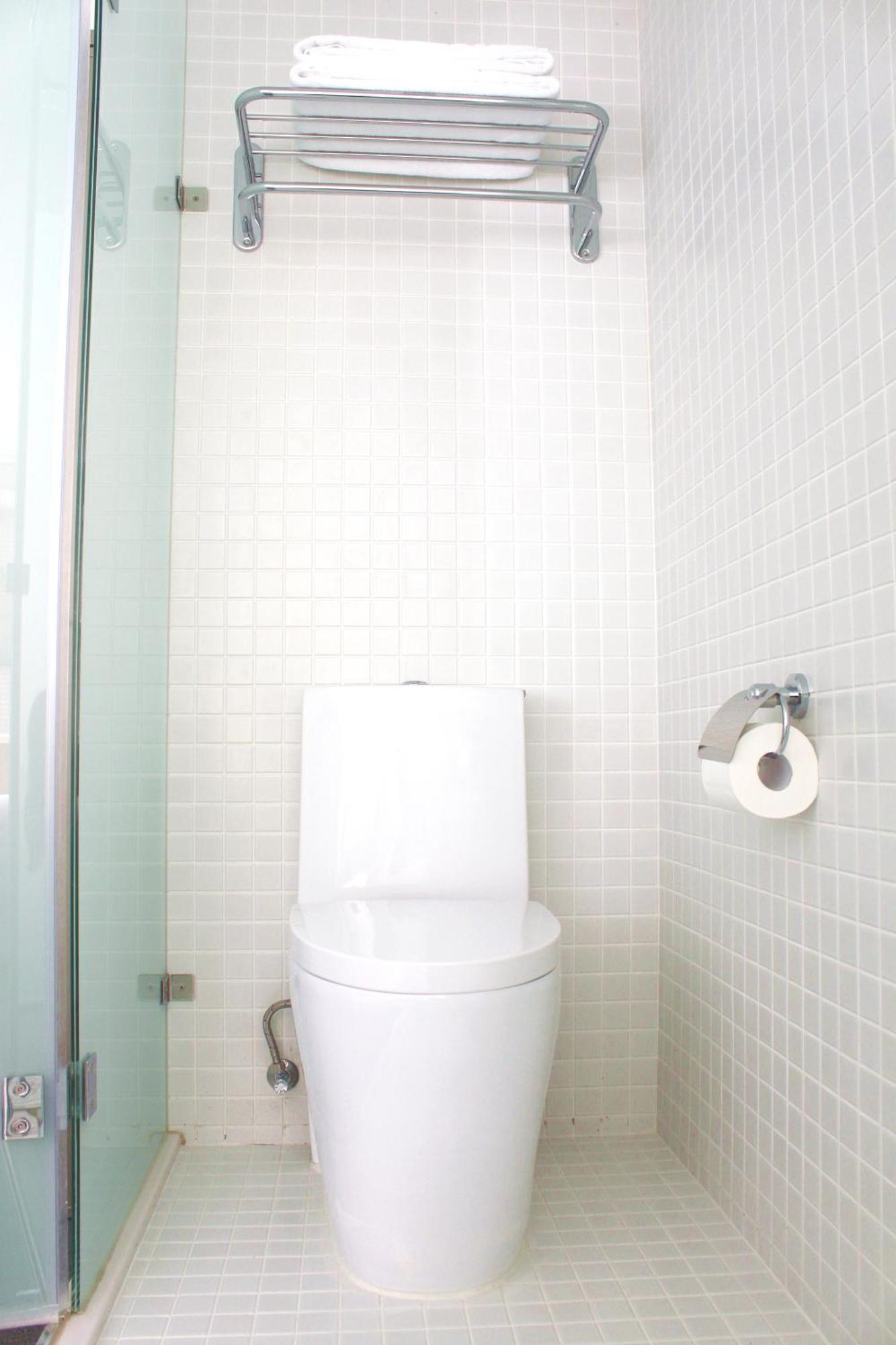 Single Room,398850321:JPEG